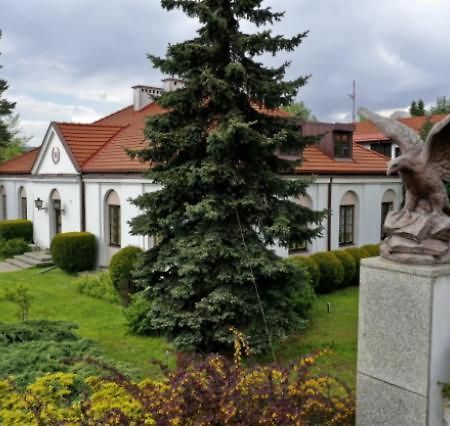 Hotel "Zajazd Napoleonski" وارسو المظهر الخارجي الصورة