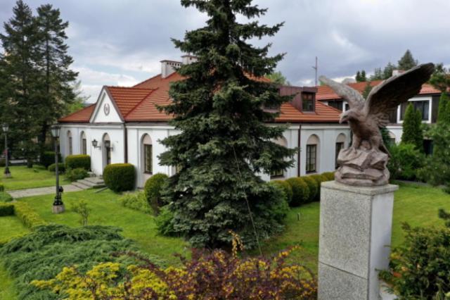 Hotel "Zajazd Napoleonski" وارسو المظهر الخارجي الصورة