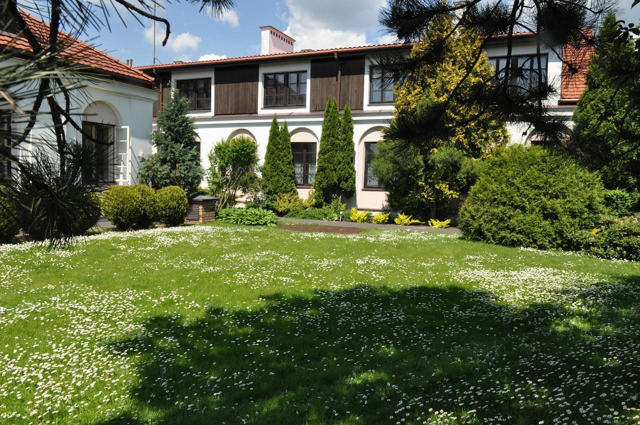 Hotel "Zajazd Napoleonski" وارسو المظهر الخارجي الصورة